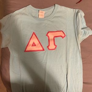 Delta Gamma lettered short sleeve shirt S